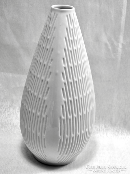 Edelstein Bavaria régi hibátlan állapotú porcelán modernista váza.