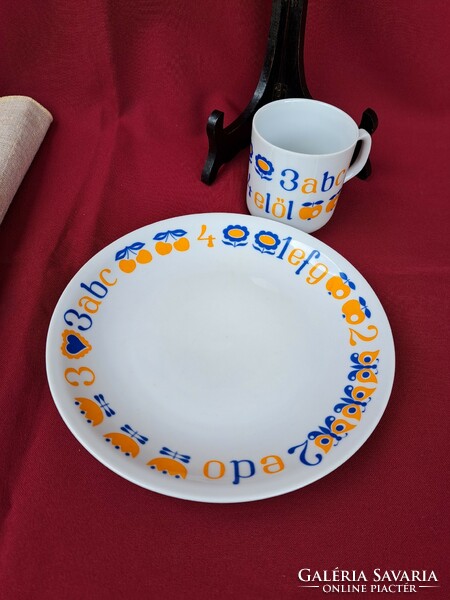 Alföldi porcelán ritkább ovis óvodás ABC-s betűs  bögre tányér Gyönyörű Gyűjtői  nosztalgia darab