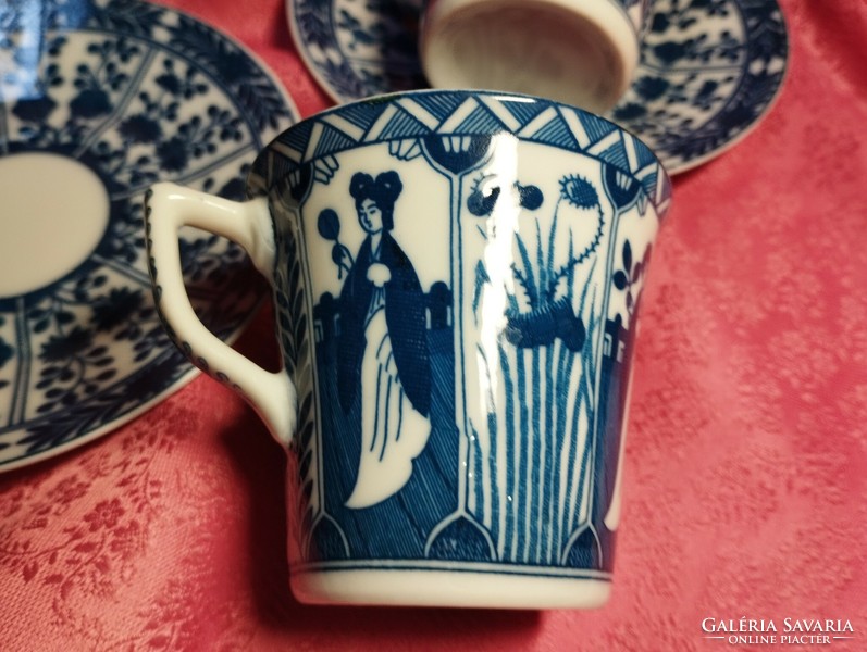 Kangxi "Long Elisa" mintával kék-fehér kínai csésze aljjal, 2 pár