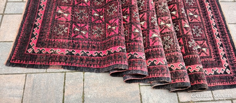 Antik afgán baluch nomád nomád kézi csomozású szőnyeg. Alkudható.