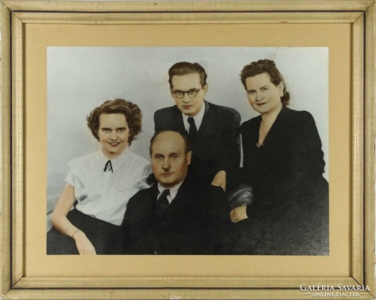 1M482 old colored artistic family photograph 42 x 53 cm