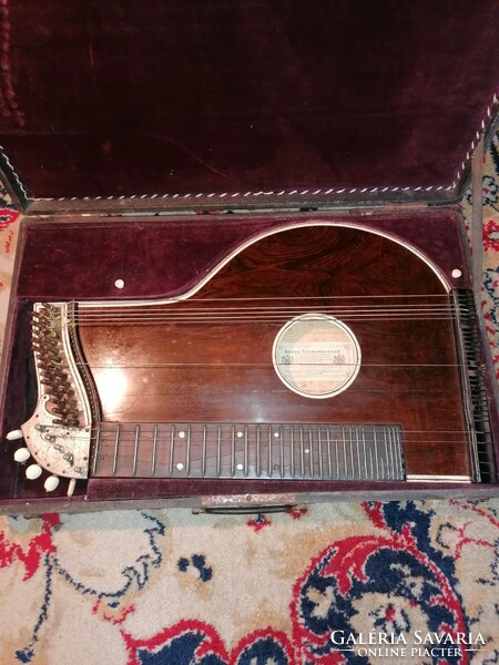 Citera, tokjában, Tiefenbrunner