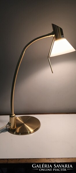 ﻿Modern design réz asztali lámpa szép állapotban. Alkudható!