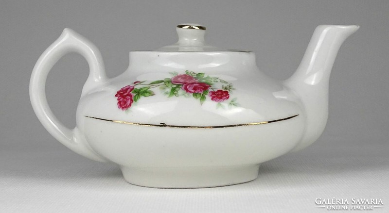 Oyamatsu Japanese porcelain teapot marked 1M504