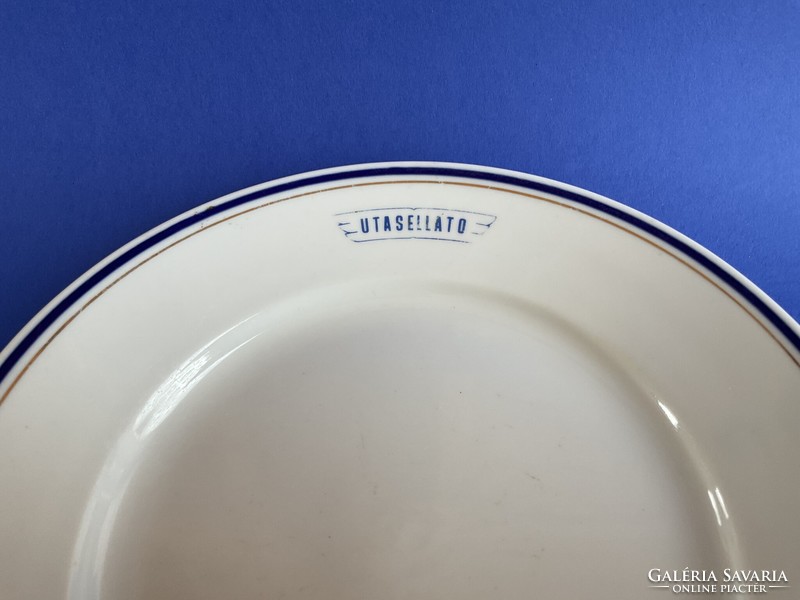 Zsolnay passenger catering large plate
