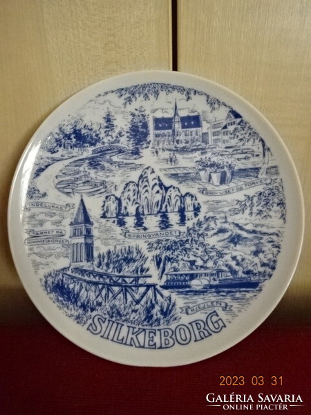 Scandinavian porcelain wall plate with silkeborg inscription. Jokai.