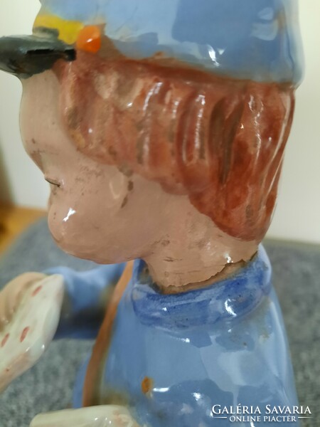 Rare rahmer mary figurine/damaged/