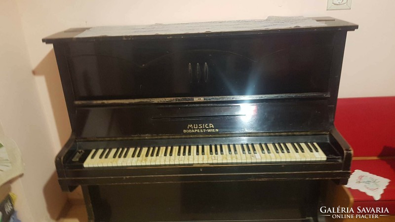 Antique grand piano