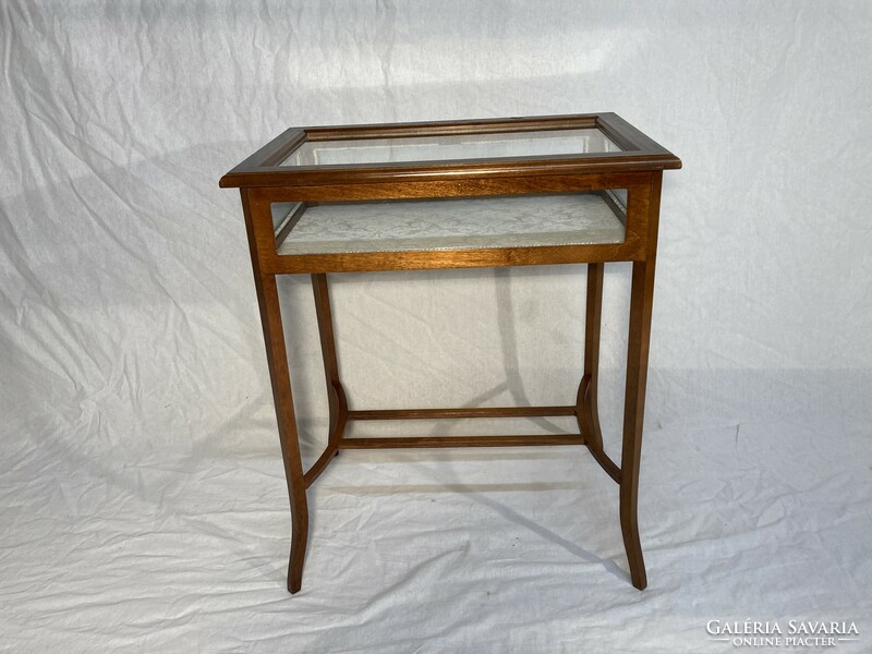 Ékszer,értéktárgy antik bemutató vitrin asztal