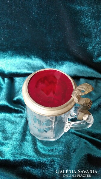 Antique engraved small jar with red glass lid {ü22}