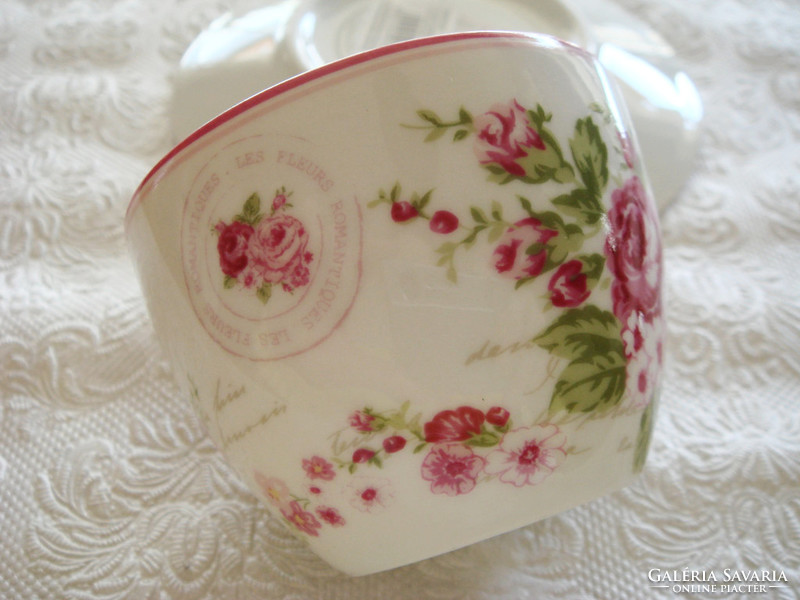 Vintage rózsás rózsaszín virágos porcelán csésze