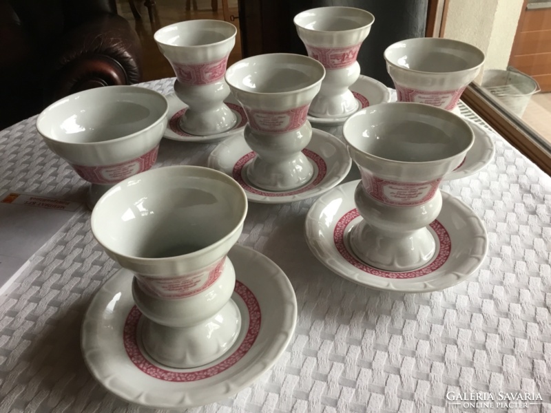 Heinrich rüdesheim porcelain for 6 people, in showcase condition