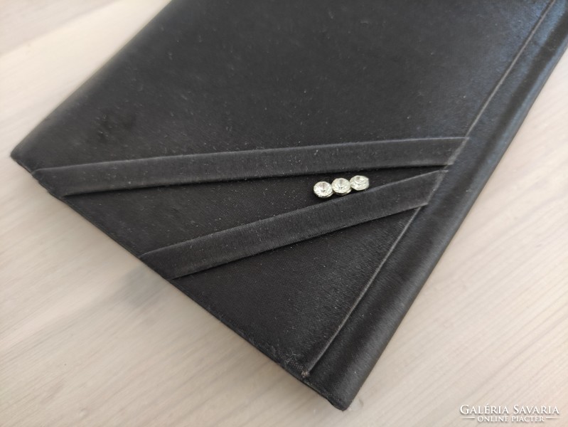 Elegáns fekete  selyem borítású strasszköves színházi táska alkalmi kézi retikül