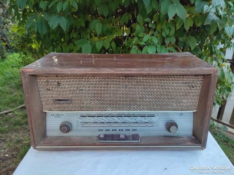 Melodija Luxus E70 régi rádió