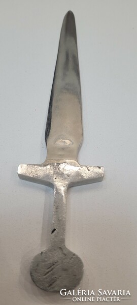 Steel leaf opener. 23.5 cm.