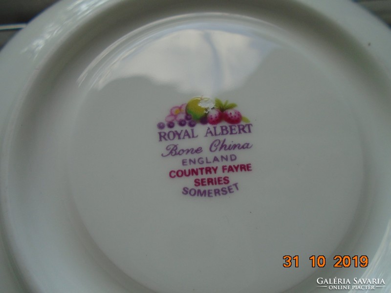 Royal Albert Country Fayre Series SOMMERSET gazdag gyümölcs és virágmintás kistányér