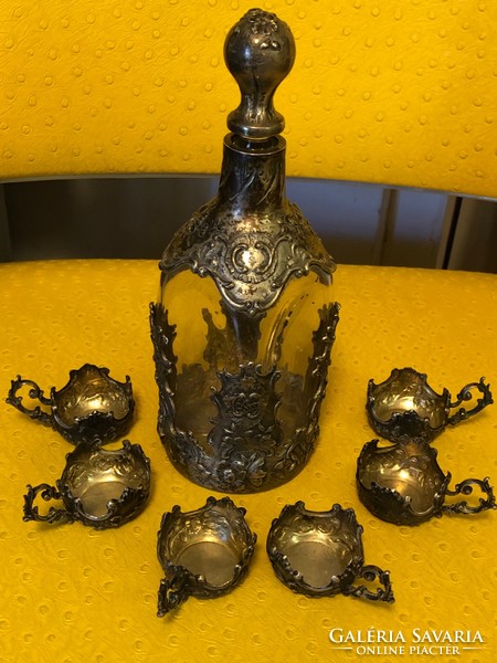 Viennese silver bottle with original cups
