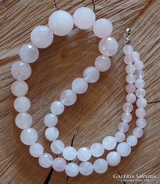 Beautiful faceted cut rose quartz necklace with silver mounting, made of growing grains