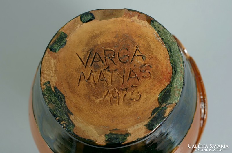 Varga Mátyás kerámia ember alakú váza Szeged