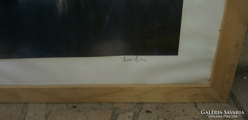 Signed photo in a wooden frame 33 cm x 43 cm