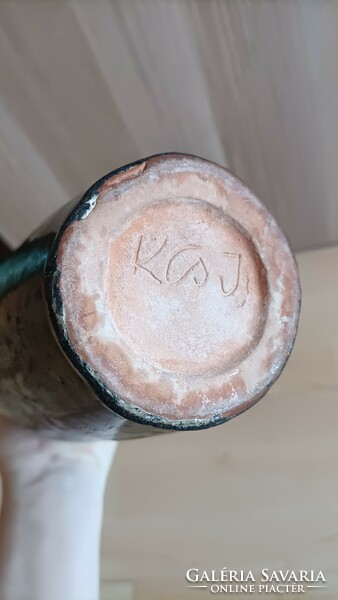 Dekoratív kerámia váza KCsJ jelzéssel