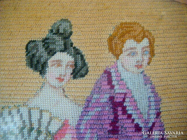 Oval tapestry image, French aristocrats ... Antique tapestry, tapestry technique