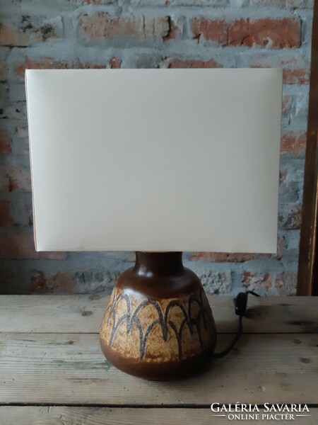 Retro ceramic table lamp
