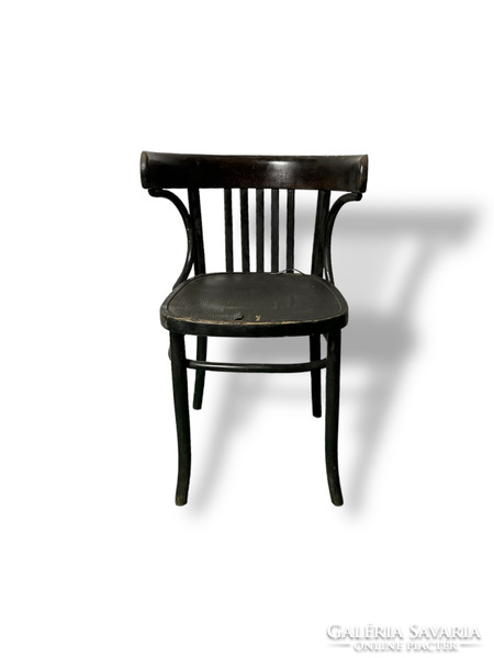 Antique thonet chair with armrests