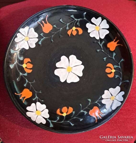 Art Nouveau bowl with floral pattern.