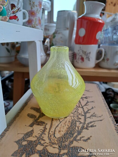 Retro citromsárga sárga váza  repesztett Gyönyörű  Fátyolüveg fátyol karcagi berekfürdői üveg