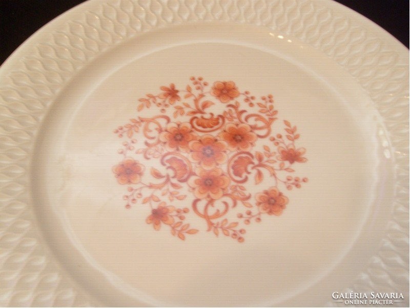 Antique, marked convex bordered flower plates 6 pcs 25cm + 19.5 cm set for sale