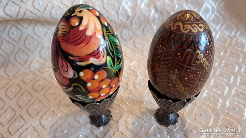 Antik ezüstözött tojástartó pár, antik fa húsvéti tojásokkal, antik húsvéti dekoráció (M3562)