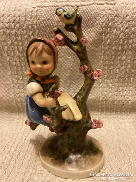 Apple Tree Girl Hummel porcelán figura