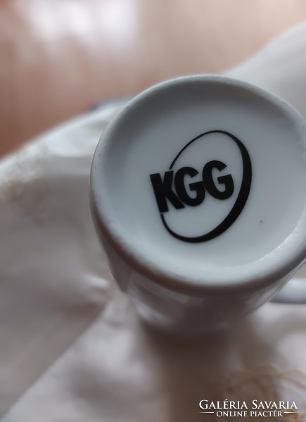 Kgg-branded, hand-painted, German-marked porcelain cup and mug in perfect condition