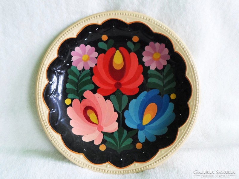 1. Old, richly painted granite wall plate 24 cm