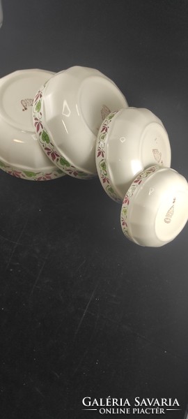 Set of 4 granite bowls