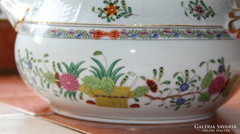 Herend colorful Indian basket jubilee soup bowl