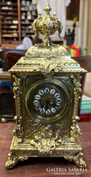 Antique richly decorated restored table - fireplace clock - set