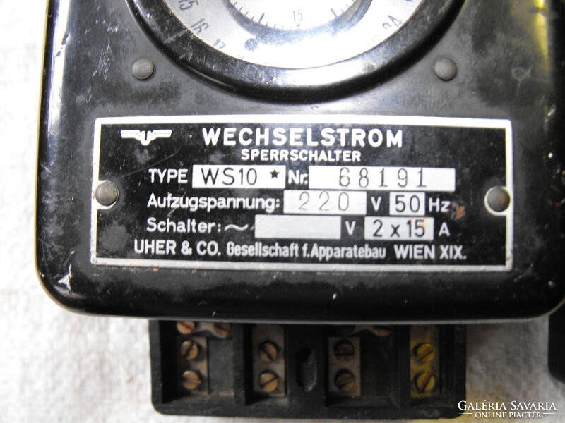 Austrian switch clock