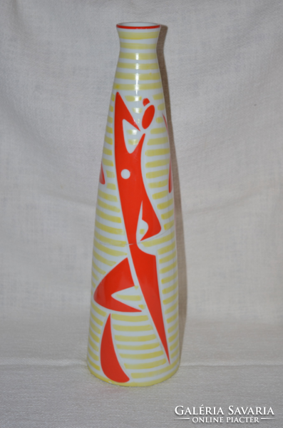 Zsolnay vase (normally damaged) (dbz 0082)