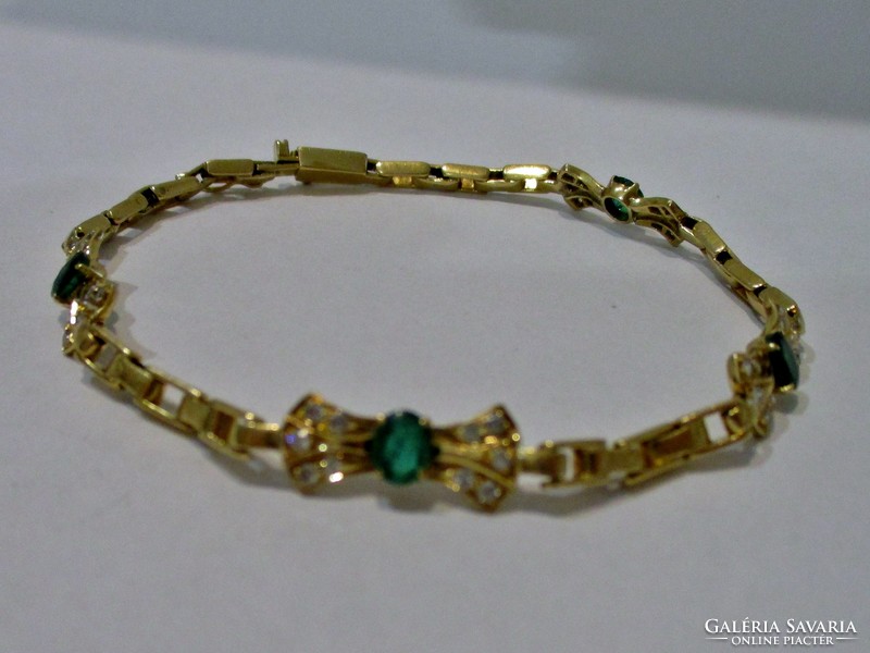 Amazingly beautiful 1.6ct emerald and 0.52ct diamond 18kt gold bracelet sale!