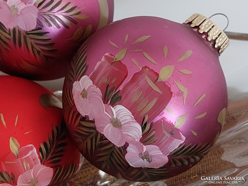 Retro üveg karácsonyfadísz festett gyertyamintás nagy gömb üvegdísz 10 cm