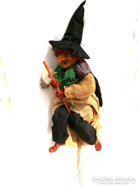 Italian witch with kitten. 50 cm. 4.
