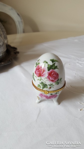 Rózsás,tojás alakú porcelán szelence,ékszertartó