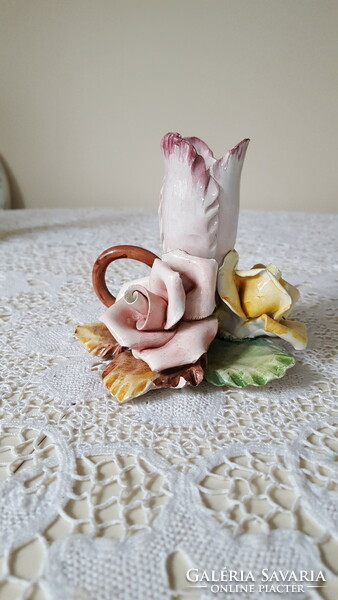 Rózsás porcelán sétáló gyertyatartó