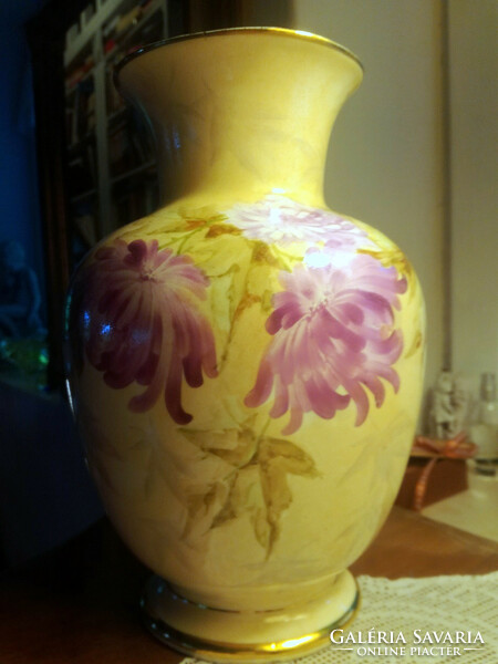 28 cm high hydrangea granite vase - art&decoration