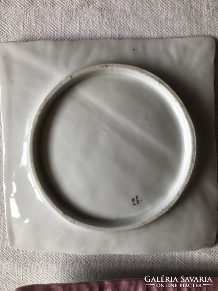 Porcelain plates with napkin holders