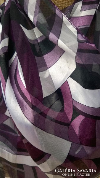Beautiful purple and white scarf, slightly shiny, fluffy, light piece, 127x32 cm