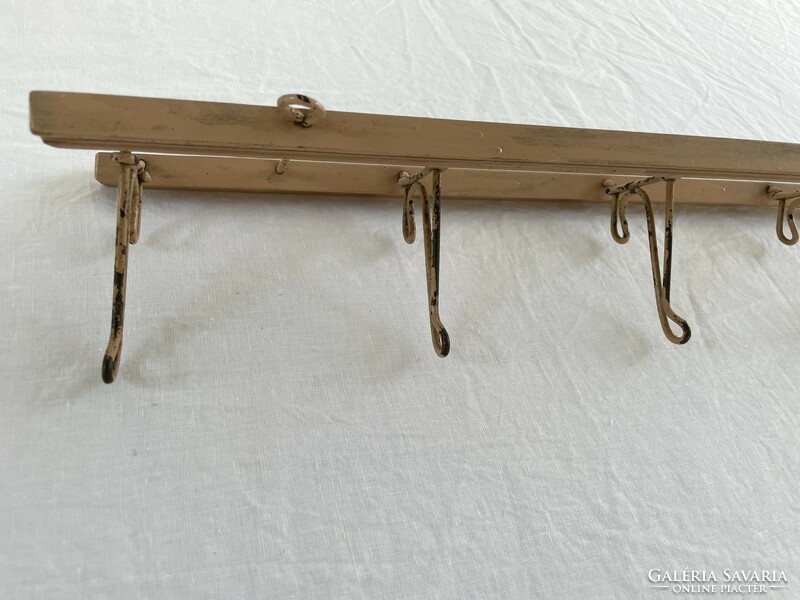 Antique, old coat hanger, wall hanger, clothes hanger can be turned, unfolded with 6 hangers