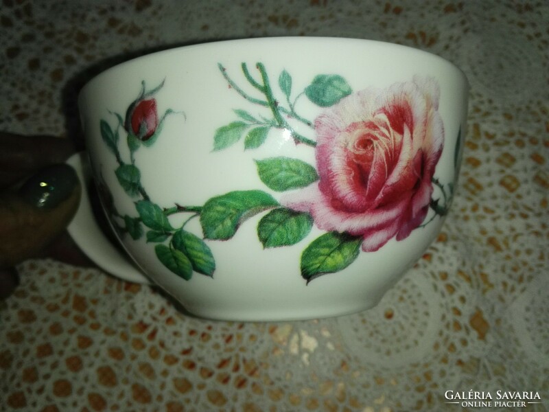 Angol rózsás porcelán teás csésze.